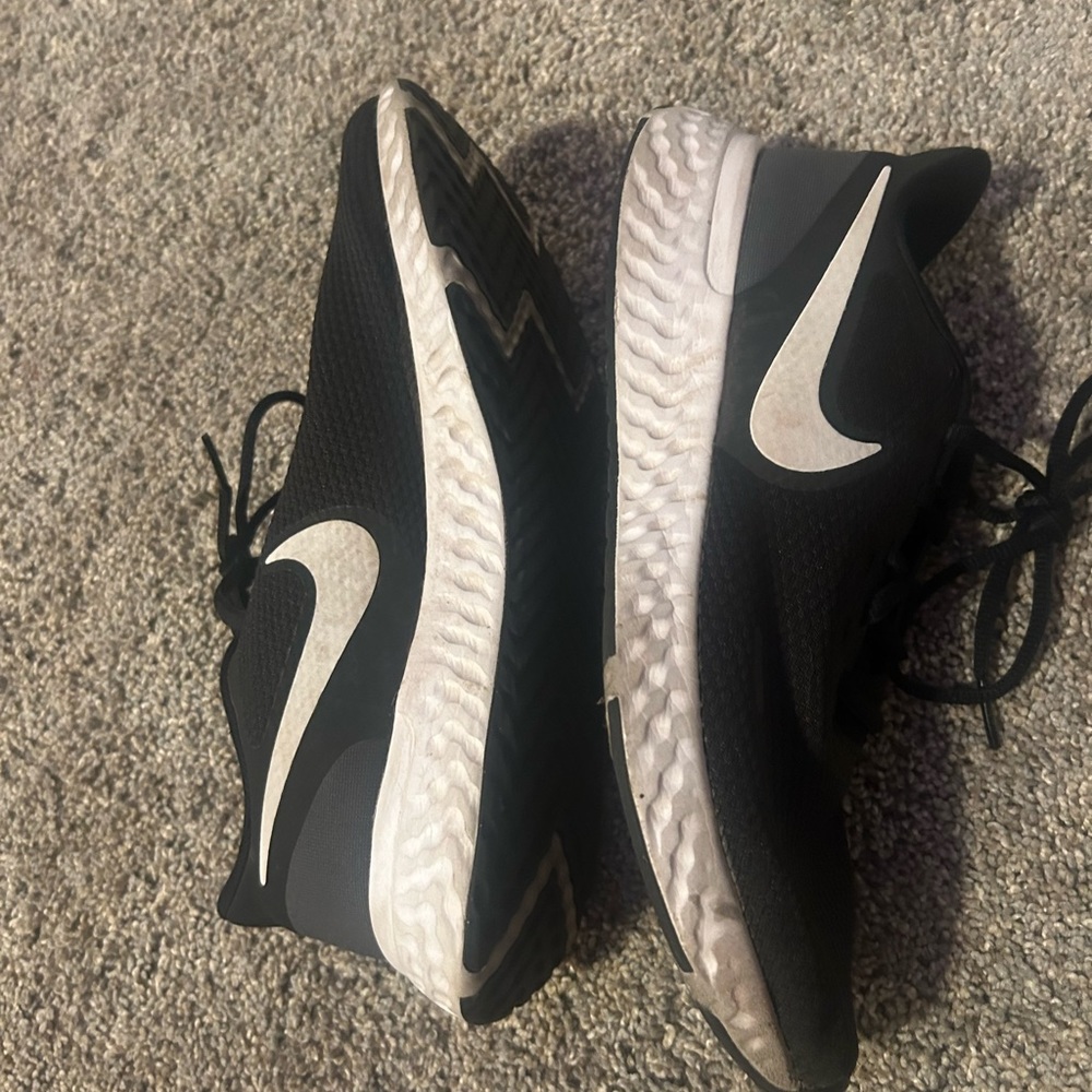 nike running shoes